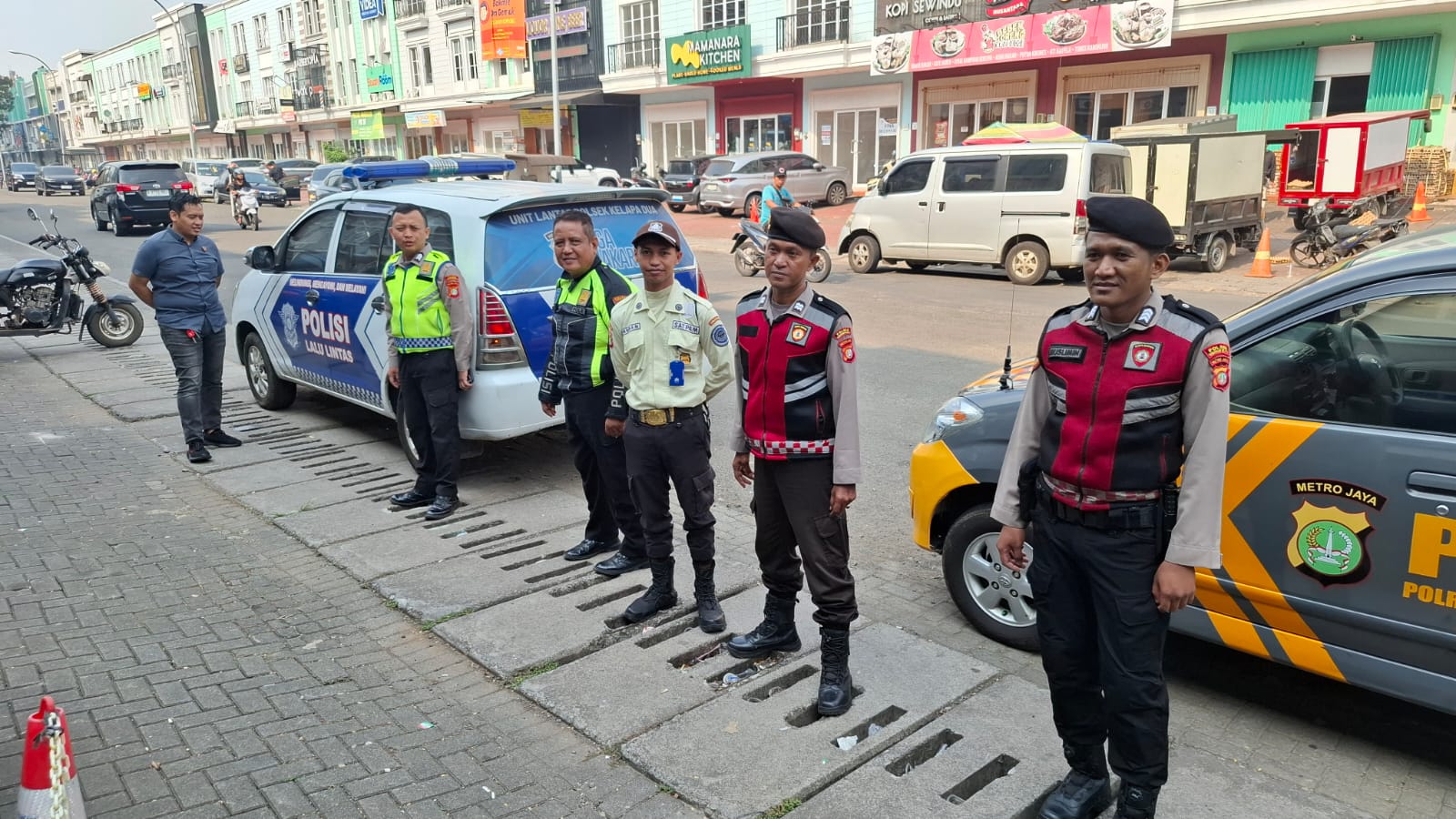 Patroli Mobile Skala Sedang Polsek Kelapa Dua Perkuat Kehadiran Polri, Ciptakan Rasa Aman bagi Masyarakat