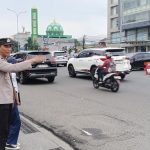 Polsek Serpong Sigap Atur Arus Lalu Lintas di U Turn Mall WTC, Wujud Pelayanan Prima kepada Masyarakat