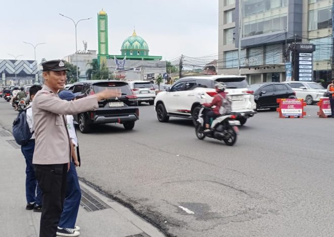 Polsek Serpong Sigap Atur Arus Lalu Lintas di U Turn Mall WTC, Wujud Pelayanan Prima kepada Masyarakat