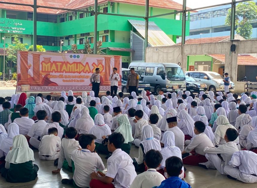Polsek Pamulang Gelar CETAR dan Penyuluhan MPLS, Perkuat Karakter Pelajar serta Cegah Kenakalan Remaja