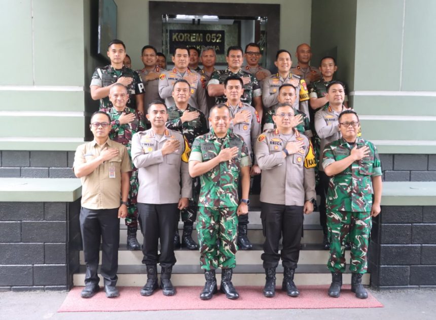 Kapolres Tangsel Perkuat Sinergi TNI–Polri Bersama Danrem 052/Wijayakrama