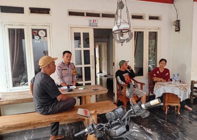 Bhabinkamtibmas Ciater Hadir di Tengah Warga, Wujudkan Lingkungan Aman