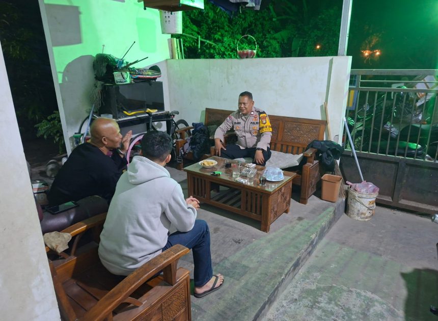 Bhabinkamtibmas Polsek Cisauk Selesaikan Perselisihan Warga Melalui Problem Solving, Wujudkan Situasi Kondusif