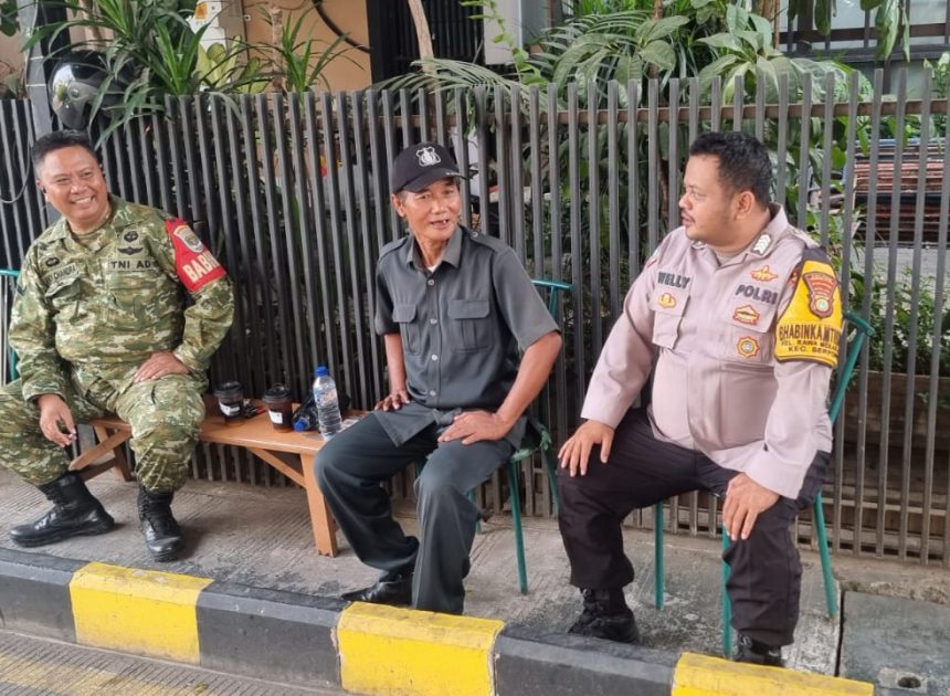 Door to Door System dan KRYD Polsek Serpong Perkuat Kemitraan Warga dalam Menjaga Kamtibmas