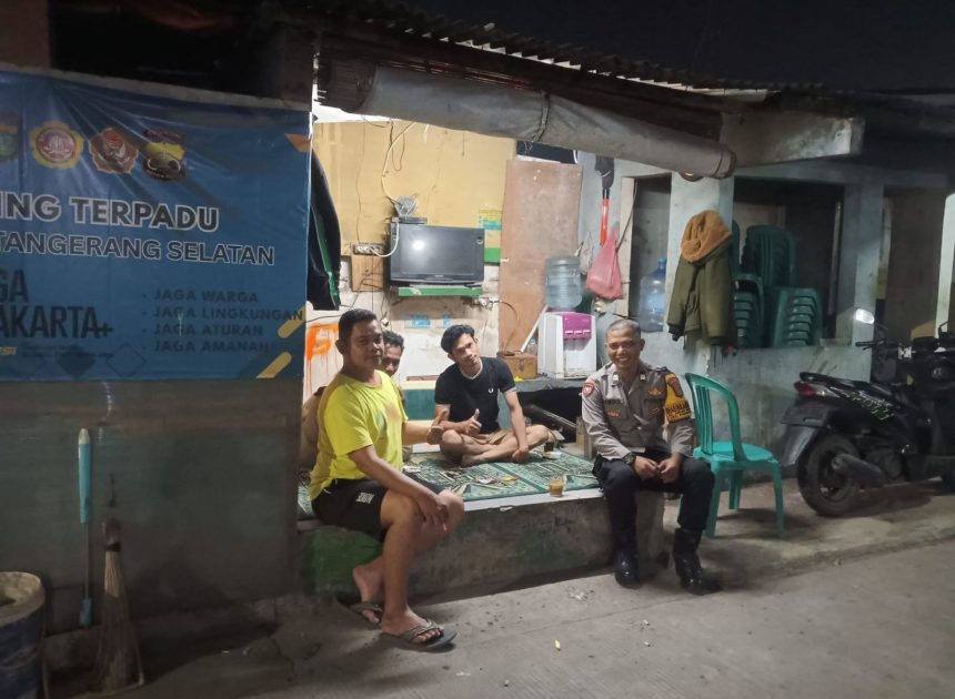 Bhabinkamtibmas Polsek Pondok Aren Cek Siskamling Terpadu, Perkuat Sinergi Warga Jaga Keamanan Lingkungan