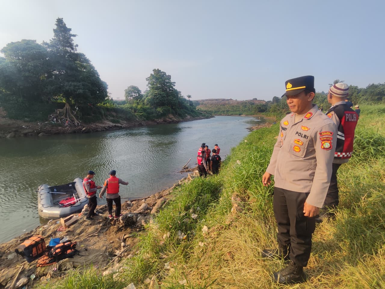 Pelayanan Prima Pagi Hari Atur Arus Lalu Lintas di Pertigaan Gopli, Mobilitas Warga Pagi Hari Semakin Lancar
