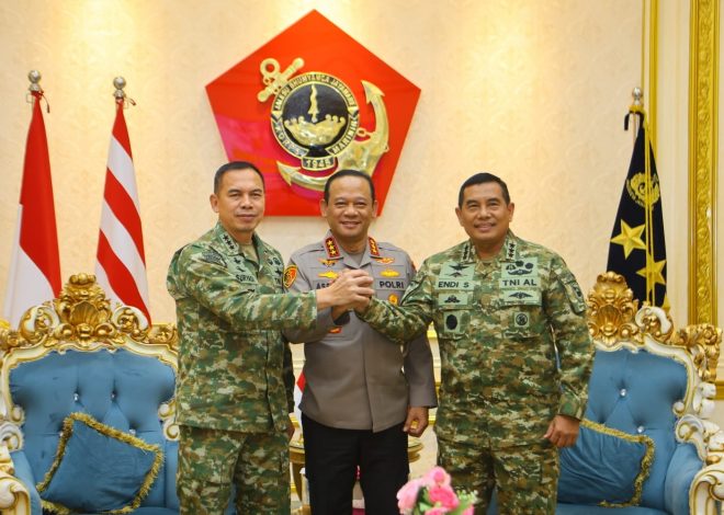 Kapolda Metro Jaya dan Pangdam Jaya Kunjungi Pangkormar, Perkuat Sinergi TNI-Polri