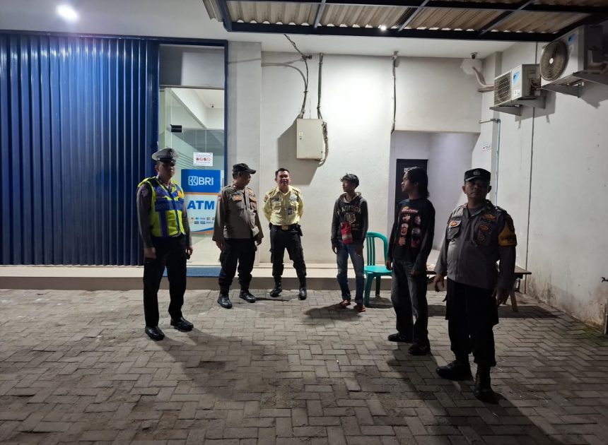 Patroli Cipkon dan Razia Stasioner Gabungan, Polsek Legok Perkuat Keamanan Wilayah pada Dini Hari